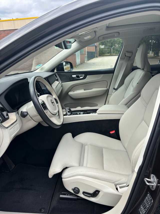 Volvo XC60 – Bild 9
