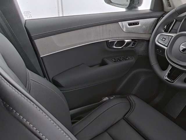 Volvo XC90 – Bild 12