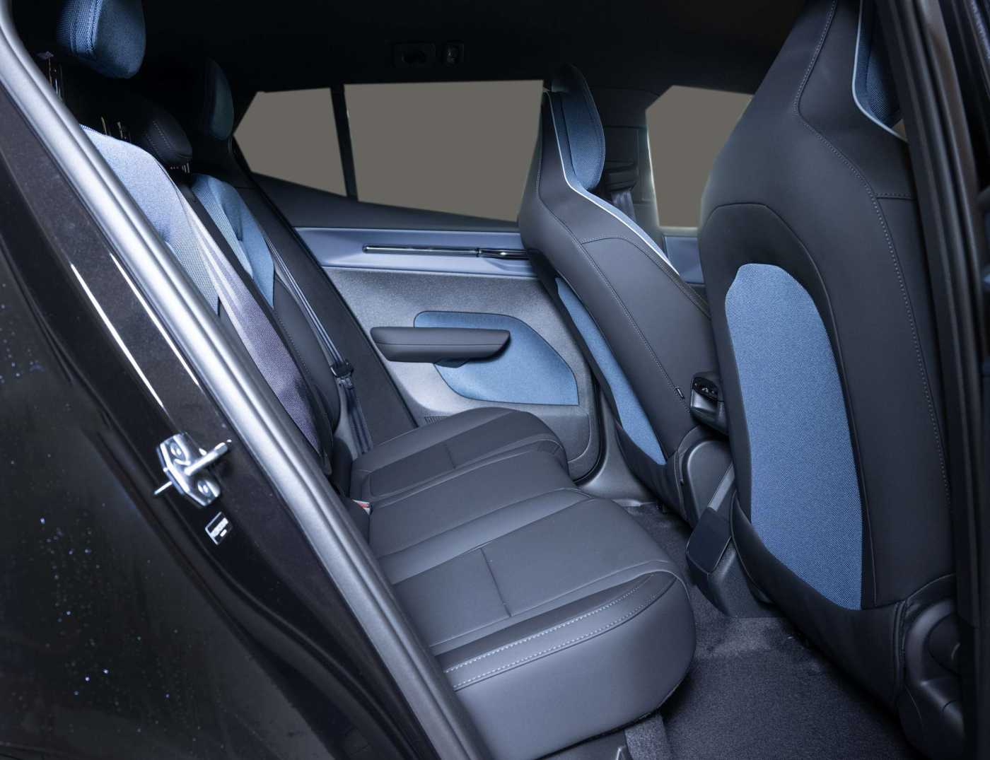 Volvo EX30 – Bild 12