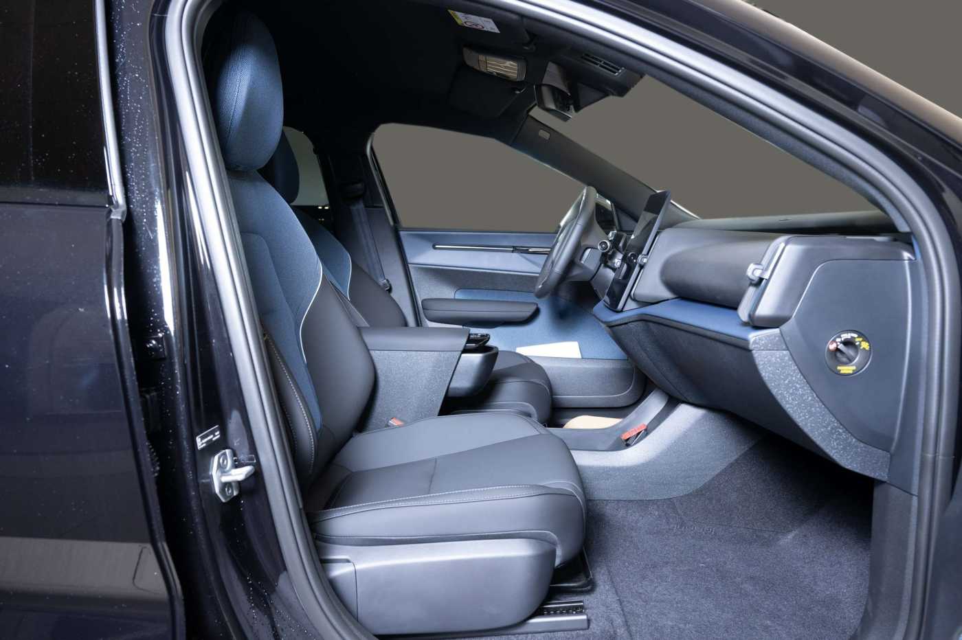 Volvo EX30 – Bild 13