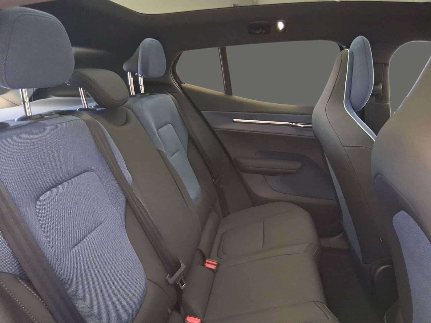Volvo EX30 – Bild 15