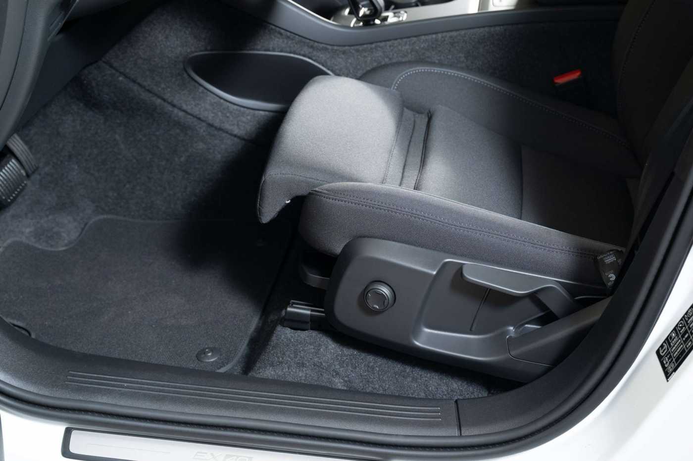 Volvo EX40 – Bild 14