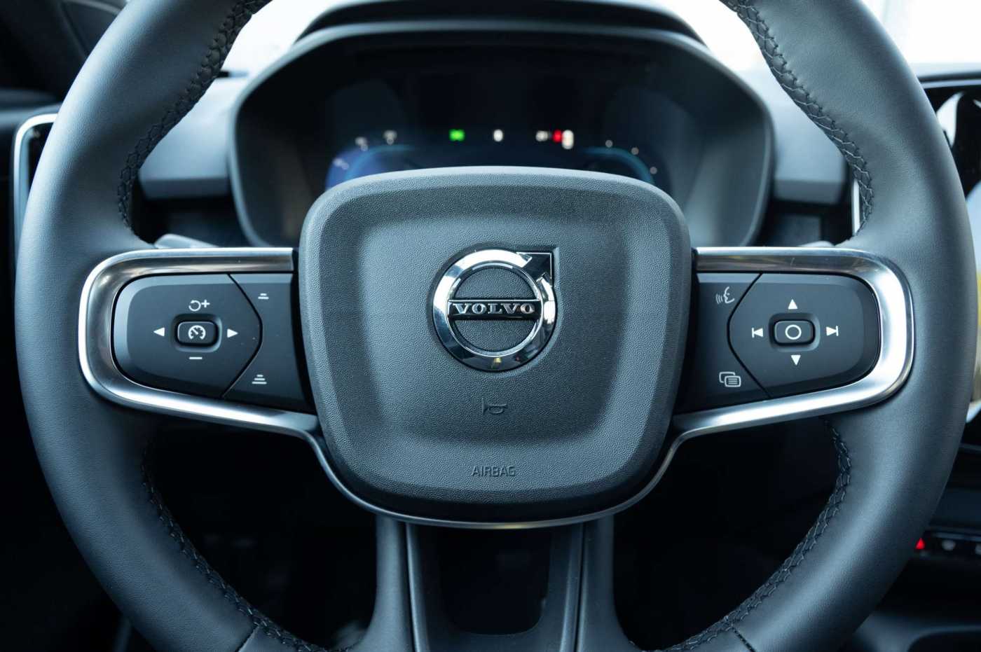 Volvo EX40 – Bild 17