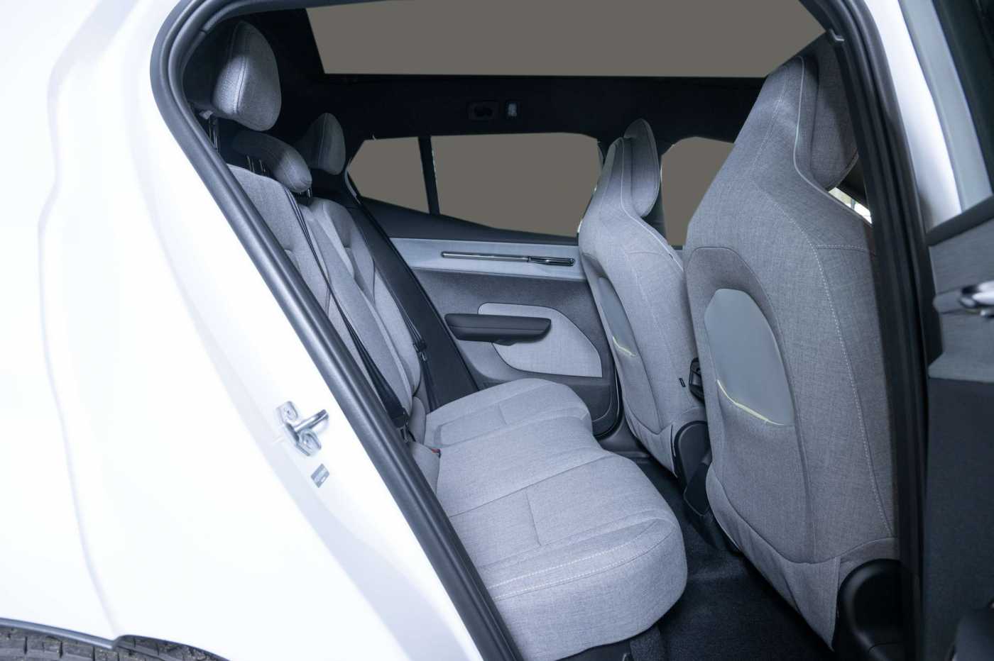 Volvo EX30 – Bild 12