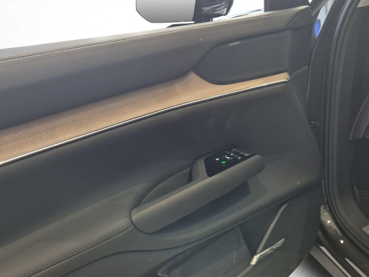 Volvo EX90 – Bild 9