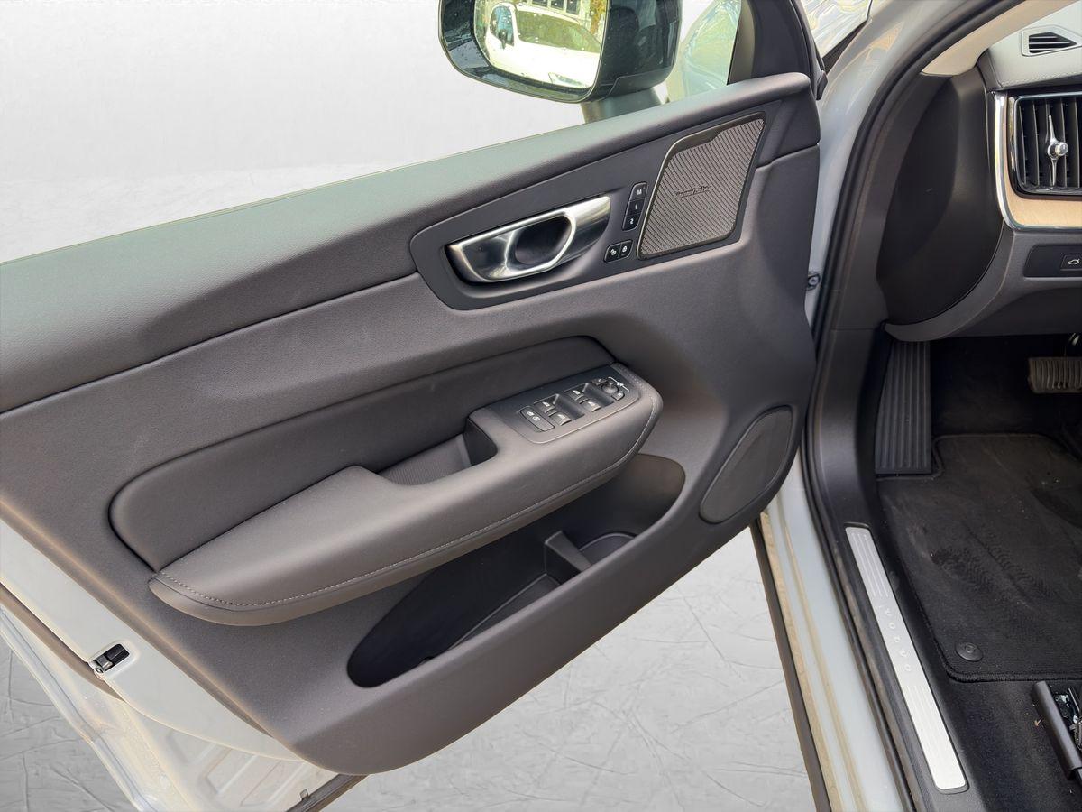 Volvo XC60 – Bild 12