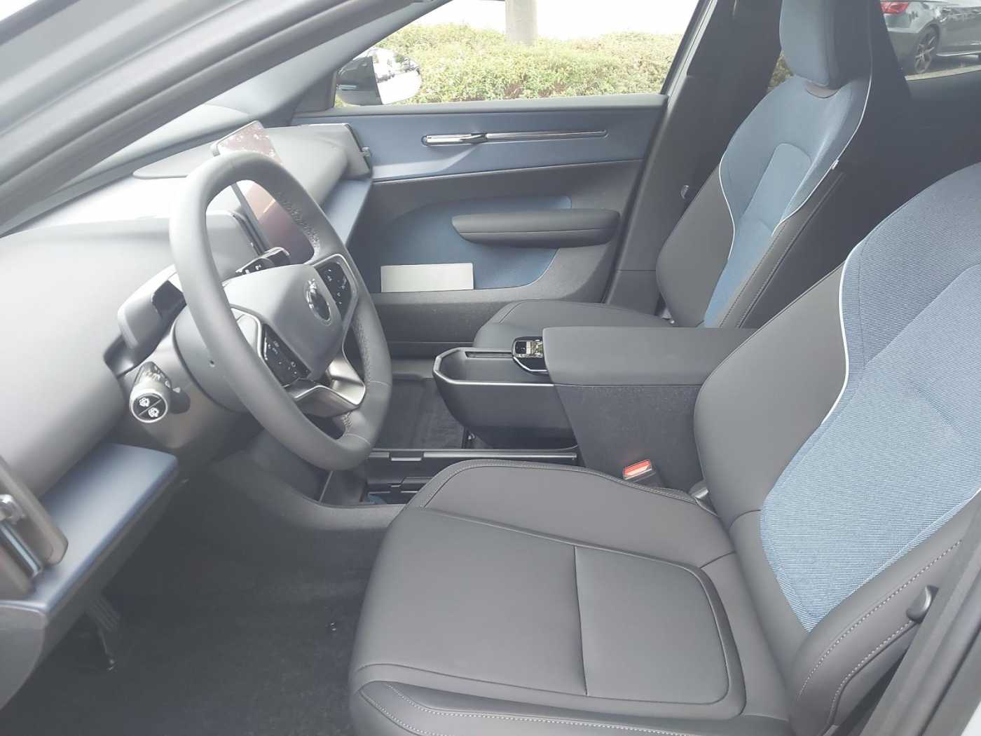 Volvo EX30 – Bild 10