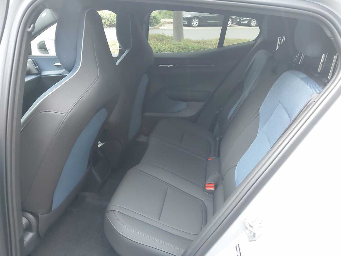 Volvo EX30 – Bild 18