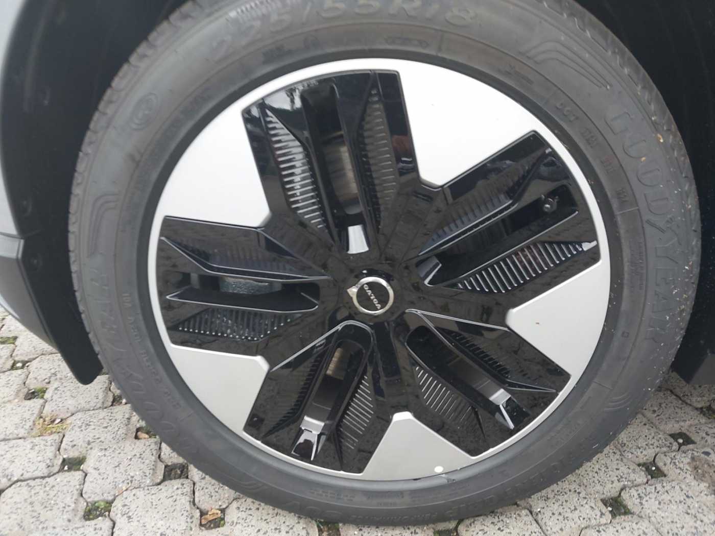 Volvo EX30 – Bild 8