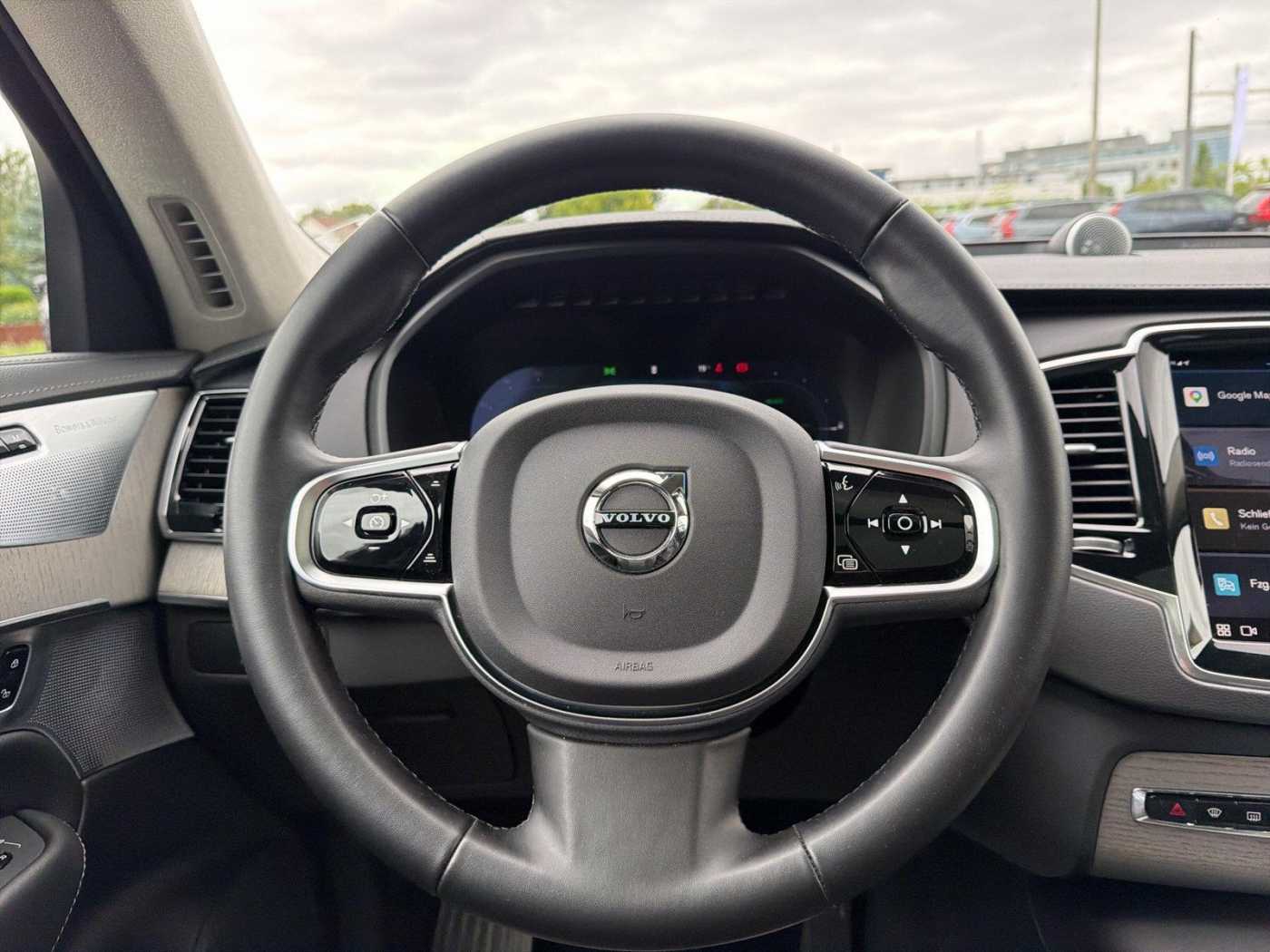 Volvo XC90 – Bild 16