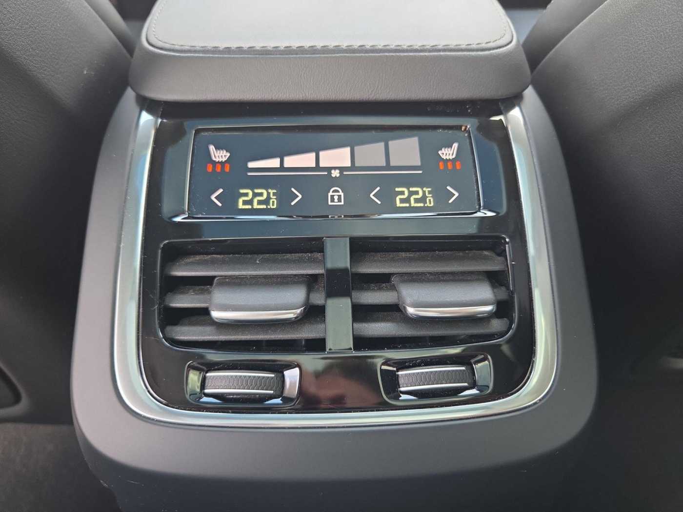Volvo XC90 – Bild 17