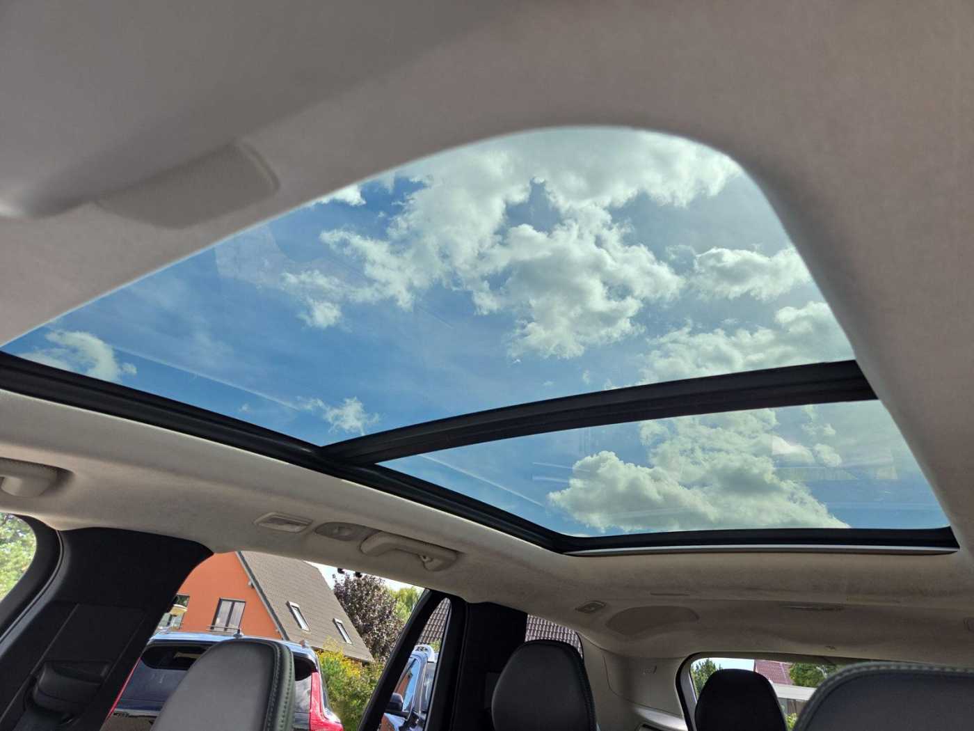 Volvo XC90 – Bild 18