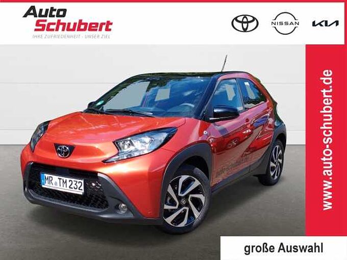 Toyota Aygo X Team D 1,0l Apple CarPlay Android Auto Musikstreaming DAB SHZ Spurhalteass.