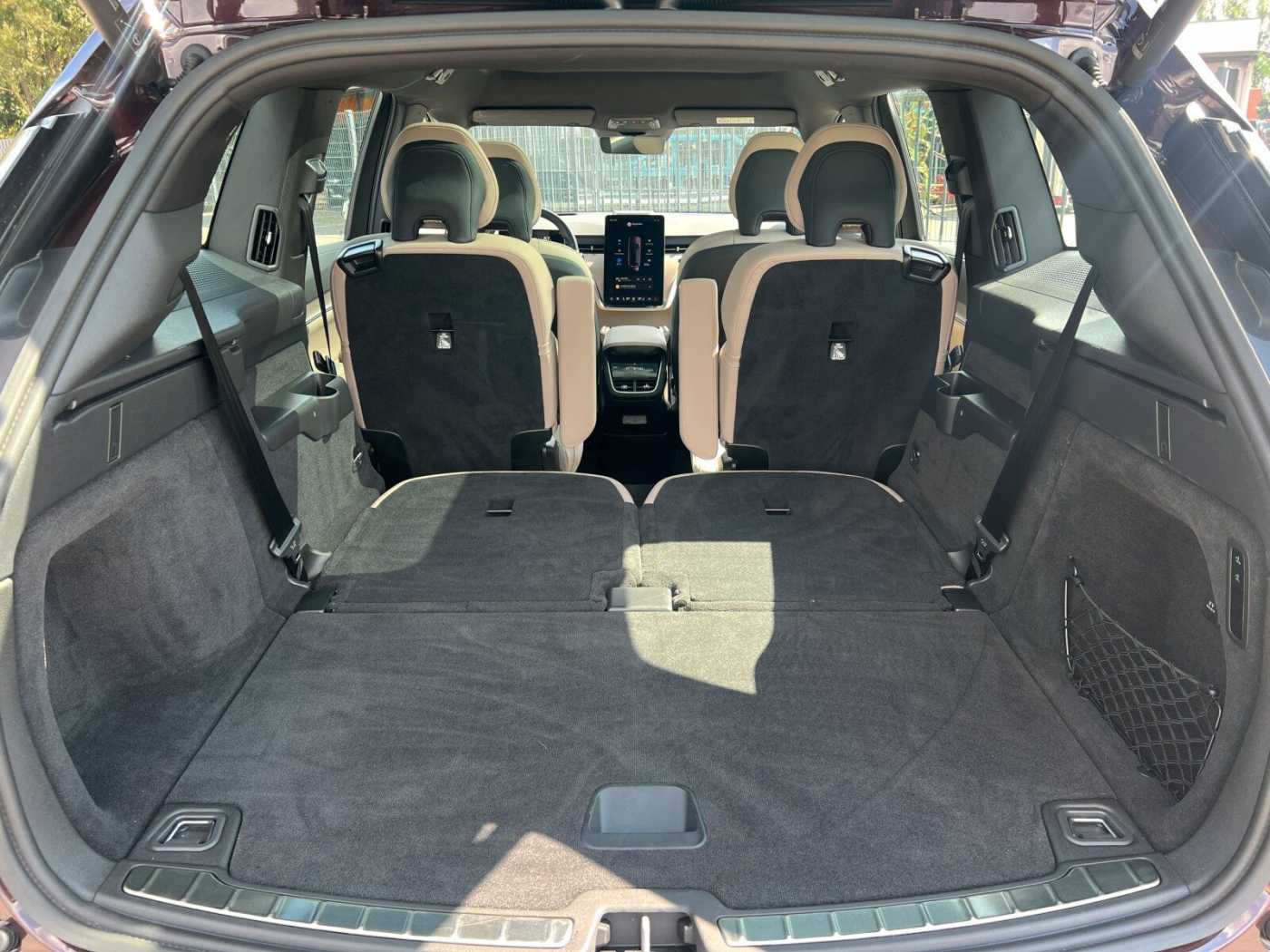 Volvo EX90 – Bild 10