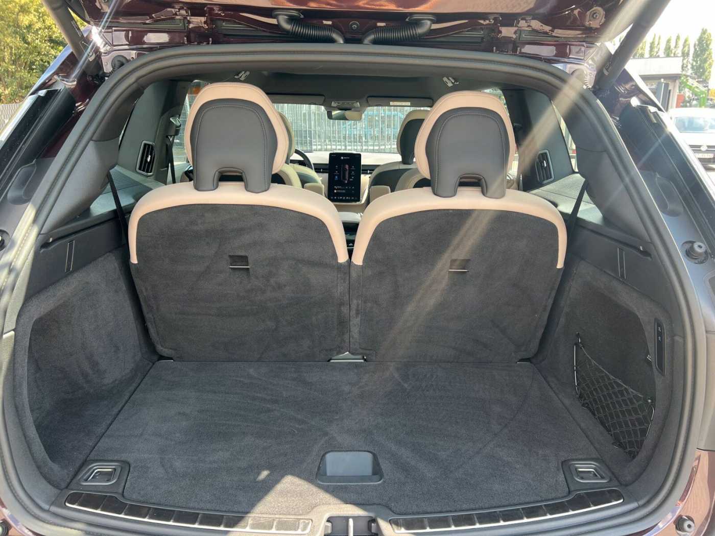 Volvo EX90 – Bild 11