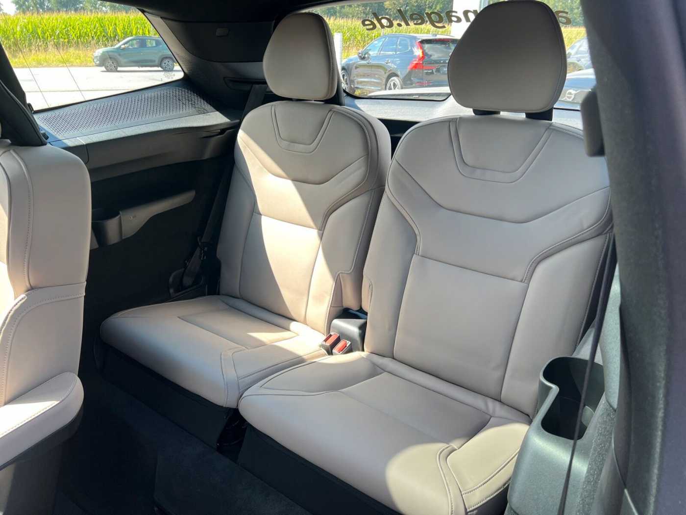 Volvo EX90 – Bild 15