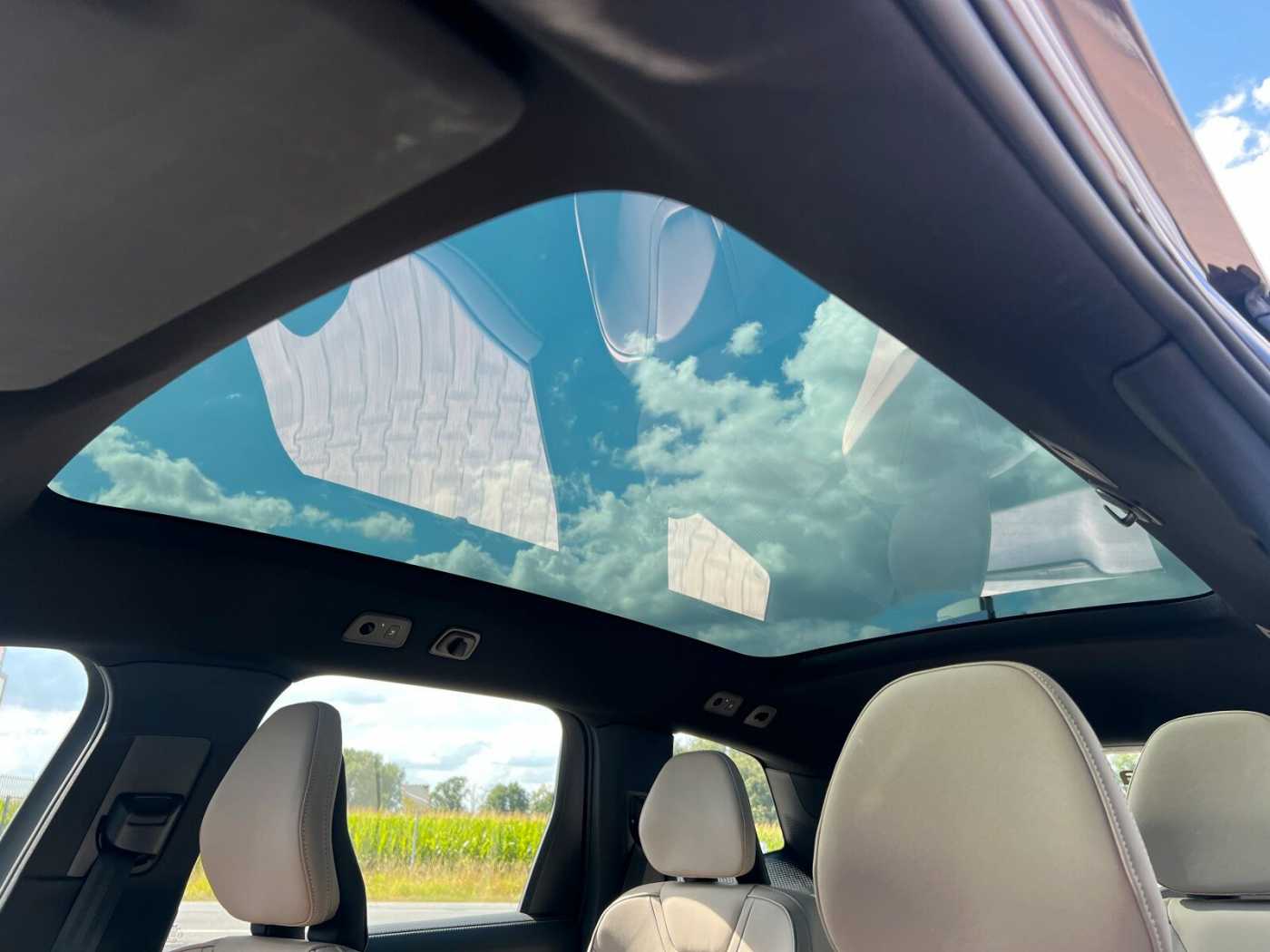 Volvo EX90 – Bild 24