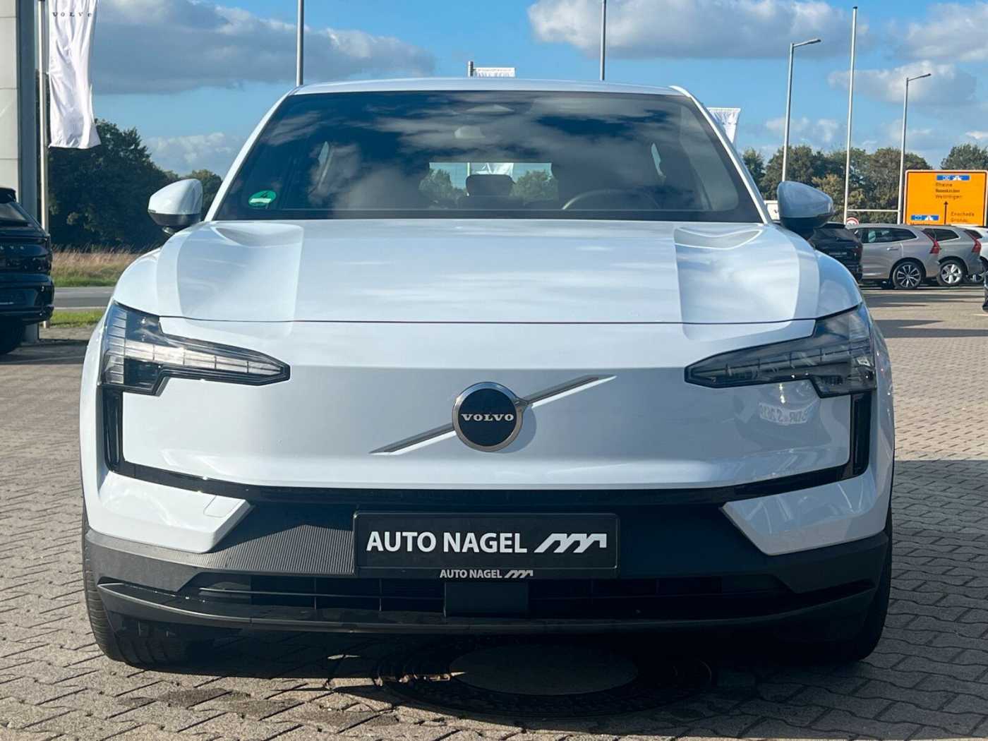 Volvo EX30 – Bild 8