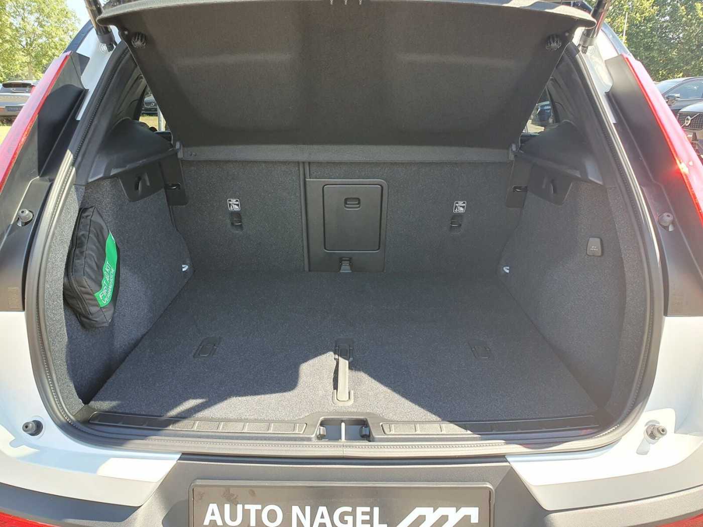 Volvo XC40 – Bild 12