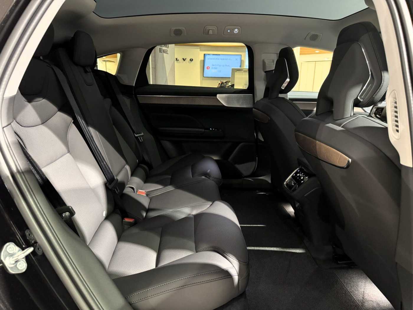 Volvo ES90 – Bild 18