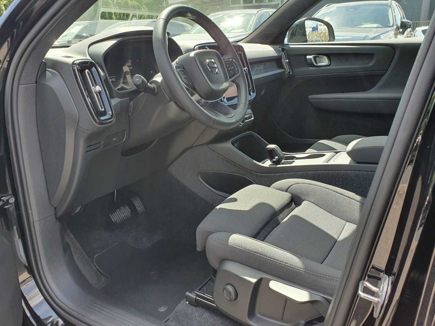 Volvo EX40 – Bild 12