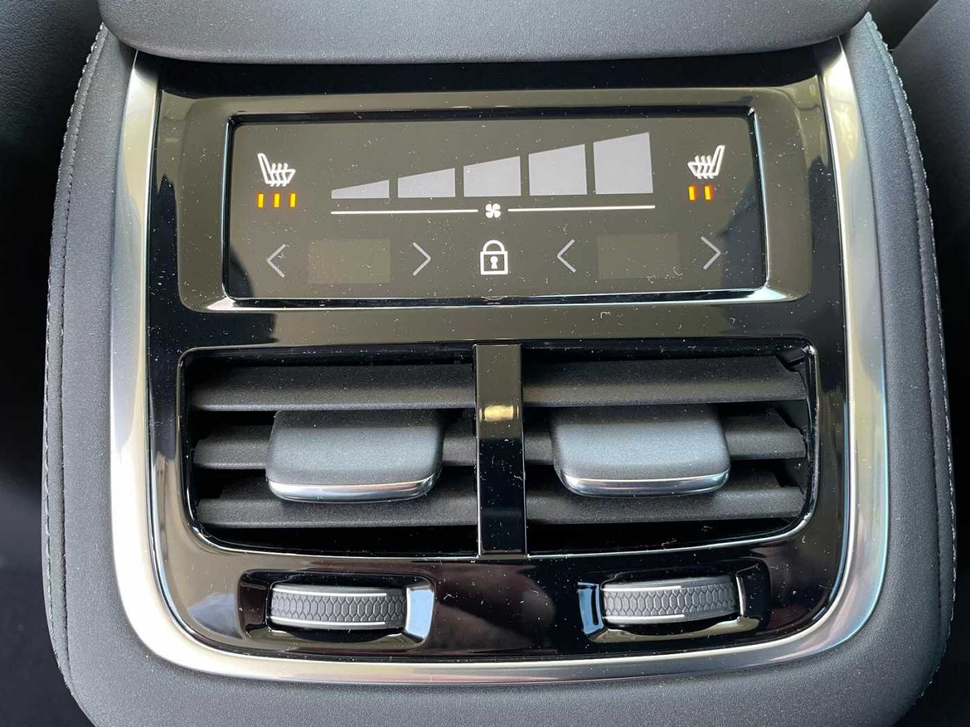Volvo XC90 – Bild 11