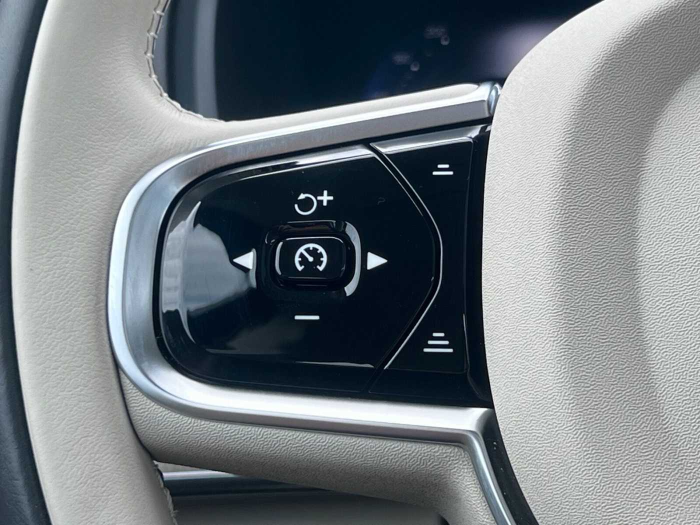 Volvo XC90 – Bild 21