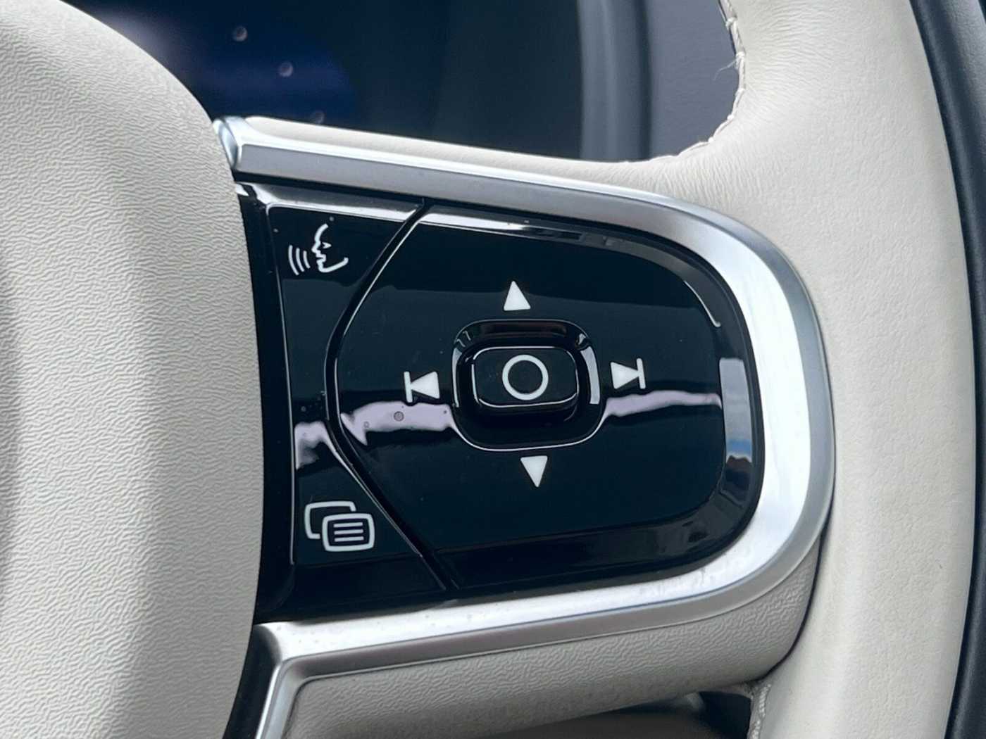 Volvo XC90 – Bild 22