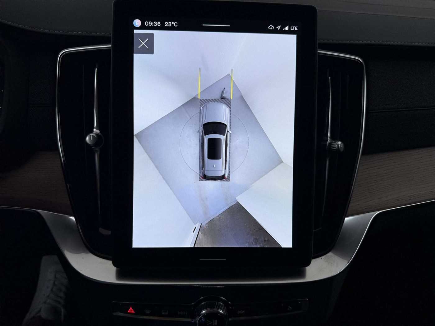 Volvo XC90 – Bild 9
