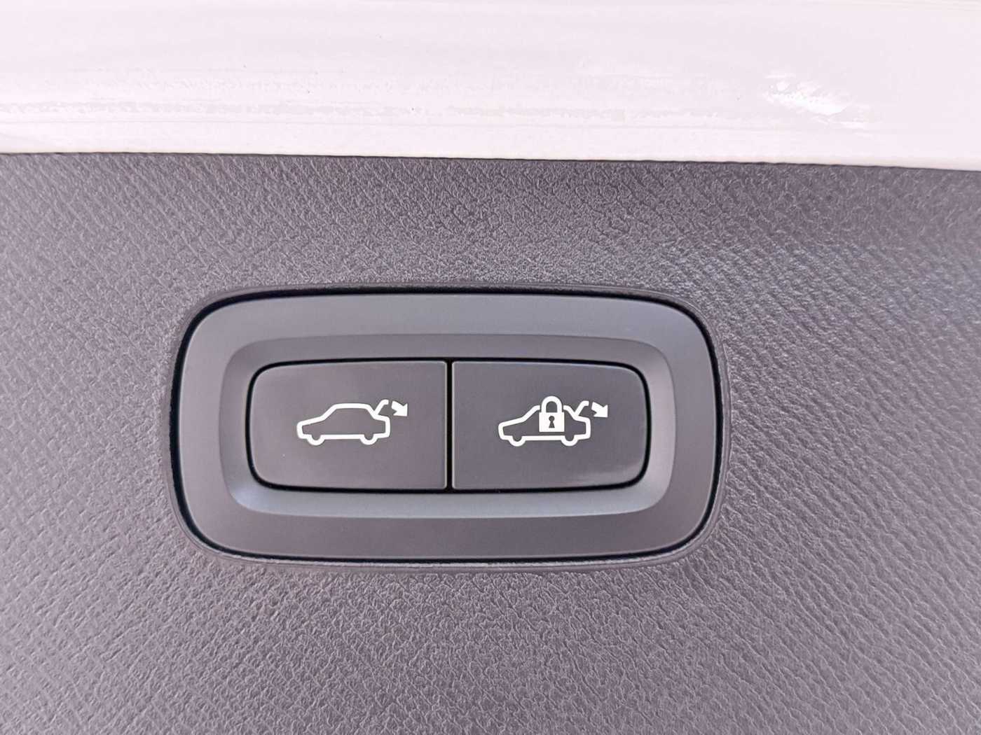 Volvo XC90 – Bild 23