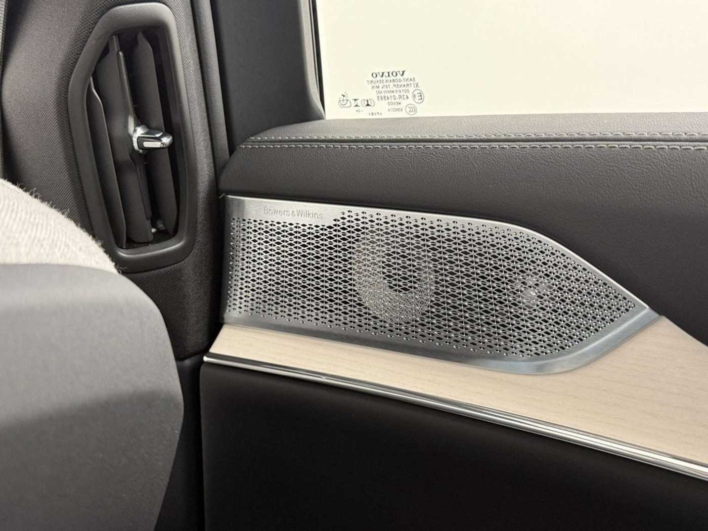 Volvo EX90 – Bild 21