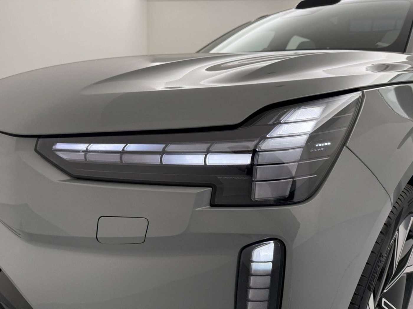 Volvo EX90 – Bild 23