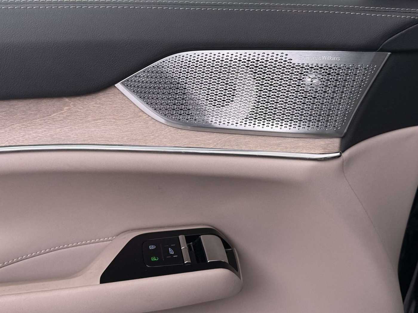 Volvo EX90 – Bild 13