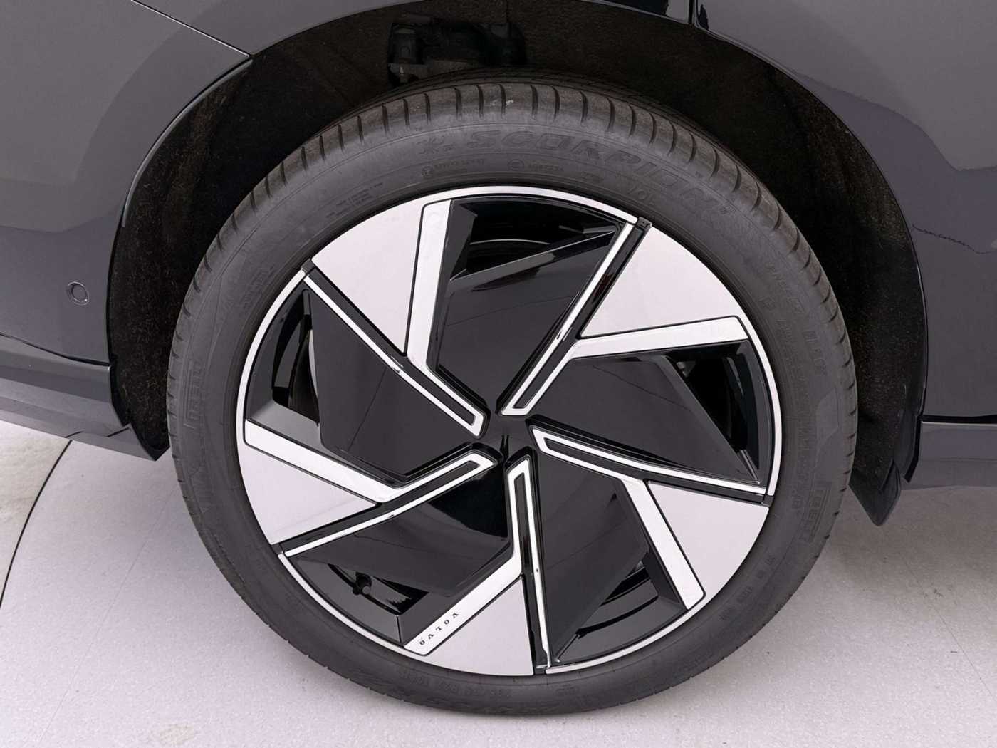 Volvo EX90 – Bild 25
