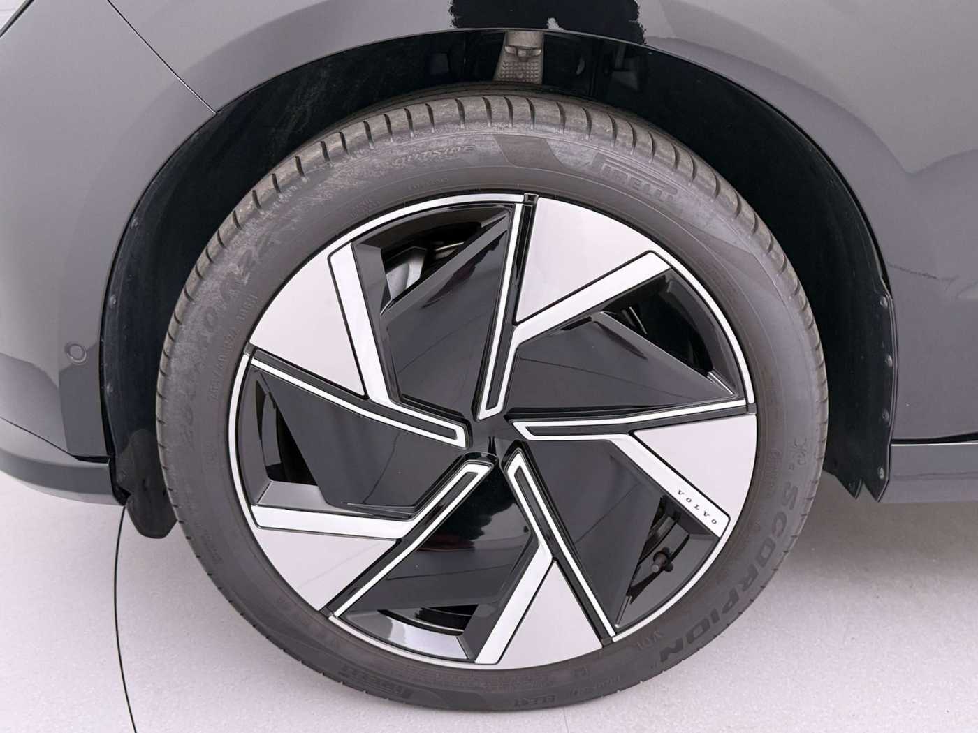 Volvo EX90 – Bild 9