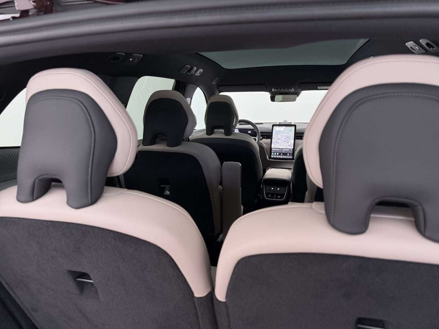 Volvo EX90 – Bild 18