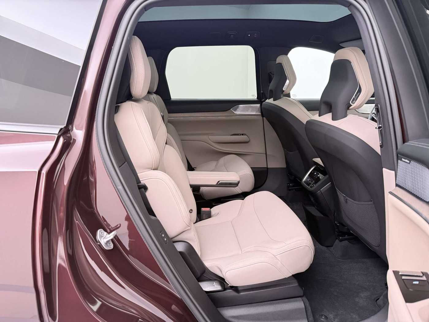 Volvo EX90 – Bild 22