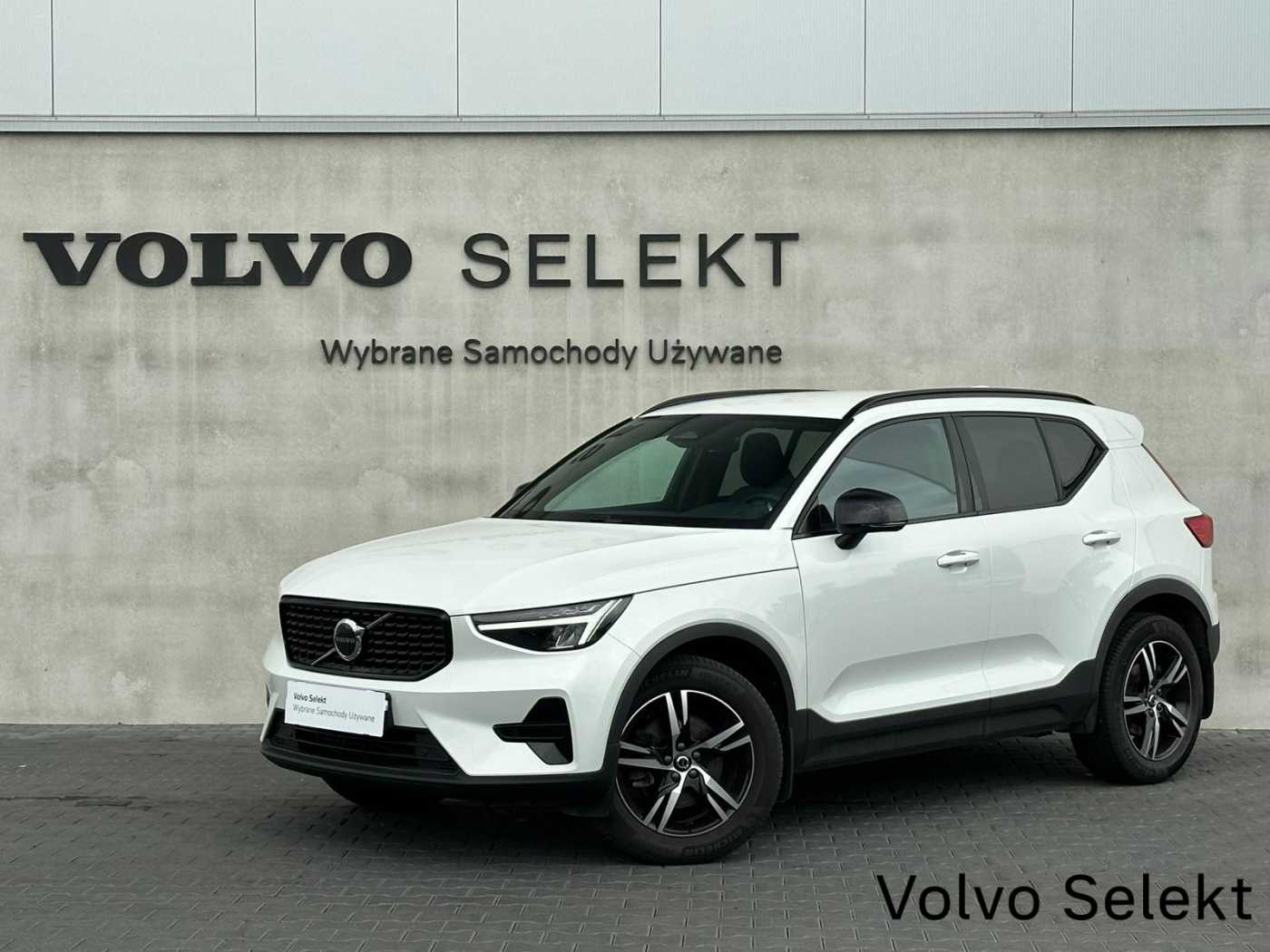 Volvo XC40 2025