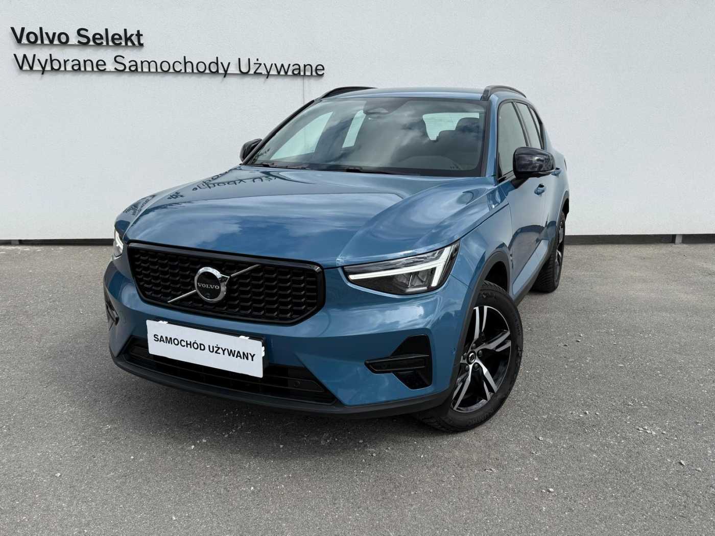 Volvo XC40 2025