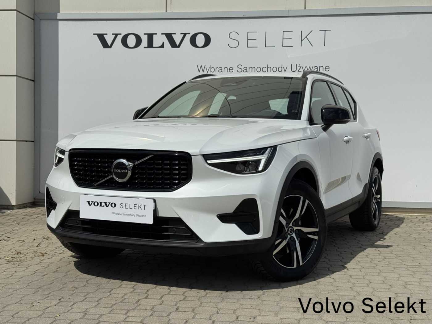 Volvo XC40 2025