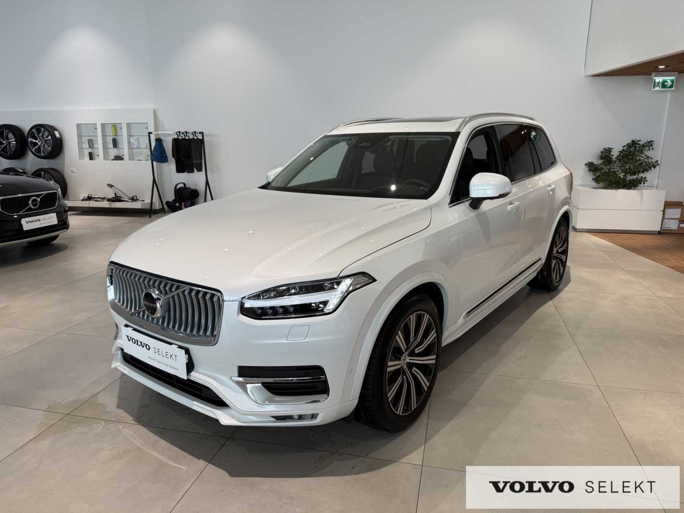 Volvo XC90 2025