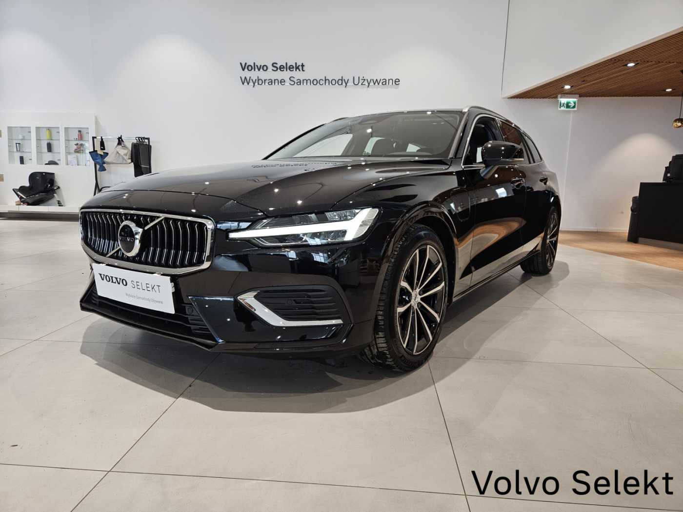 Volvo V60 2025