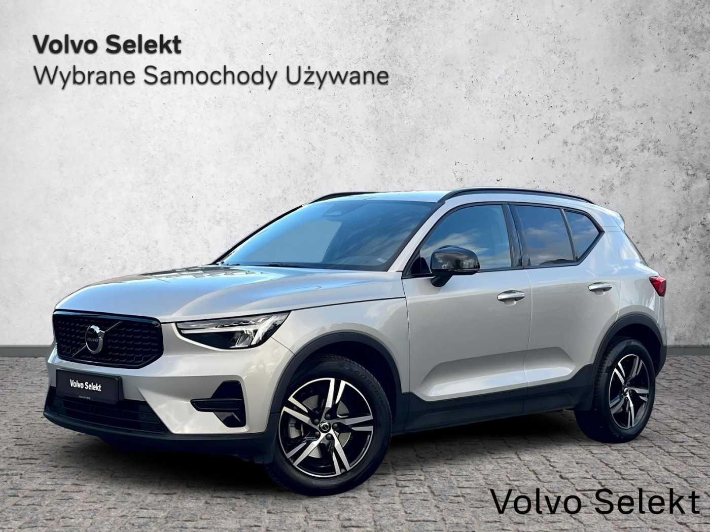XC40 B4 Plus Dark aut
