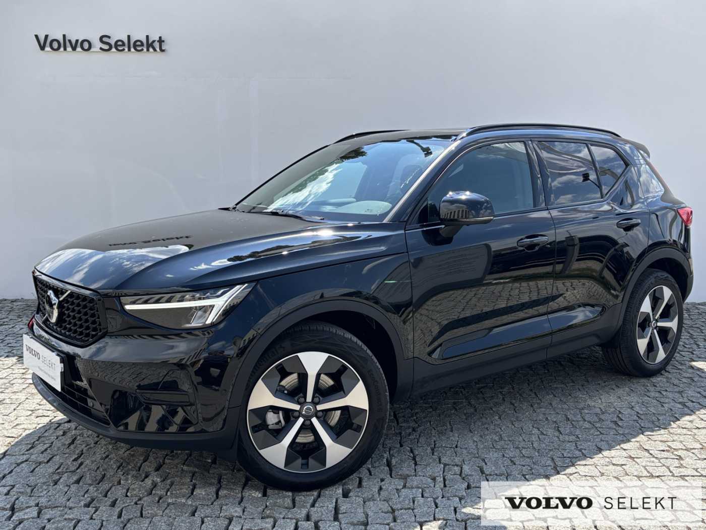 Volvo XC40 2025