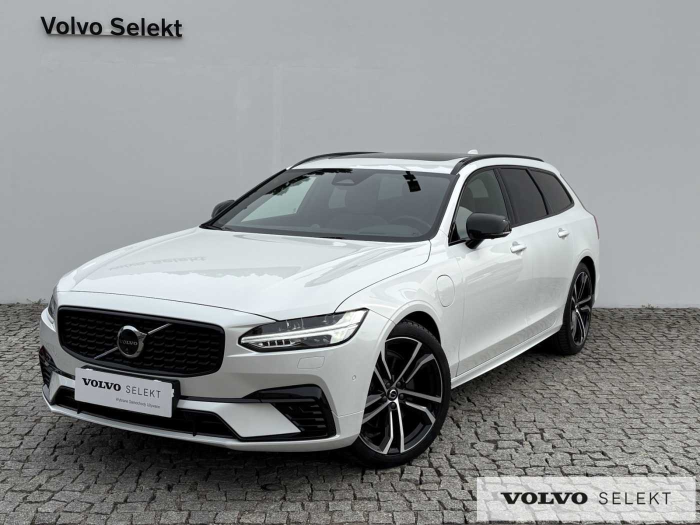 Volvo V90 2025