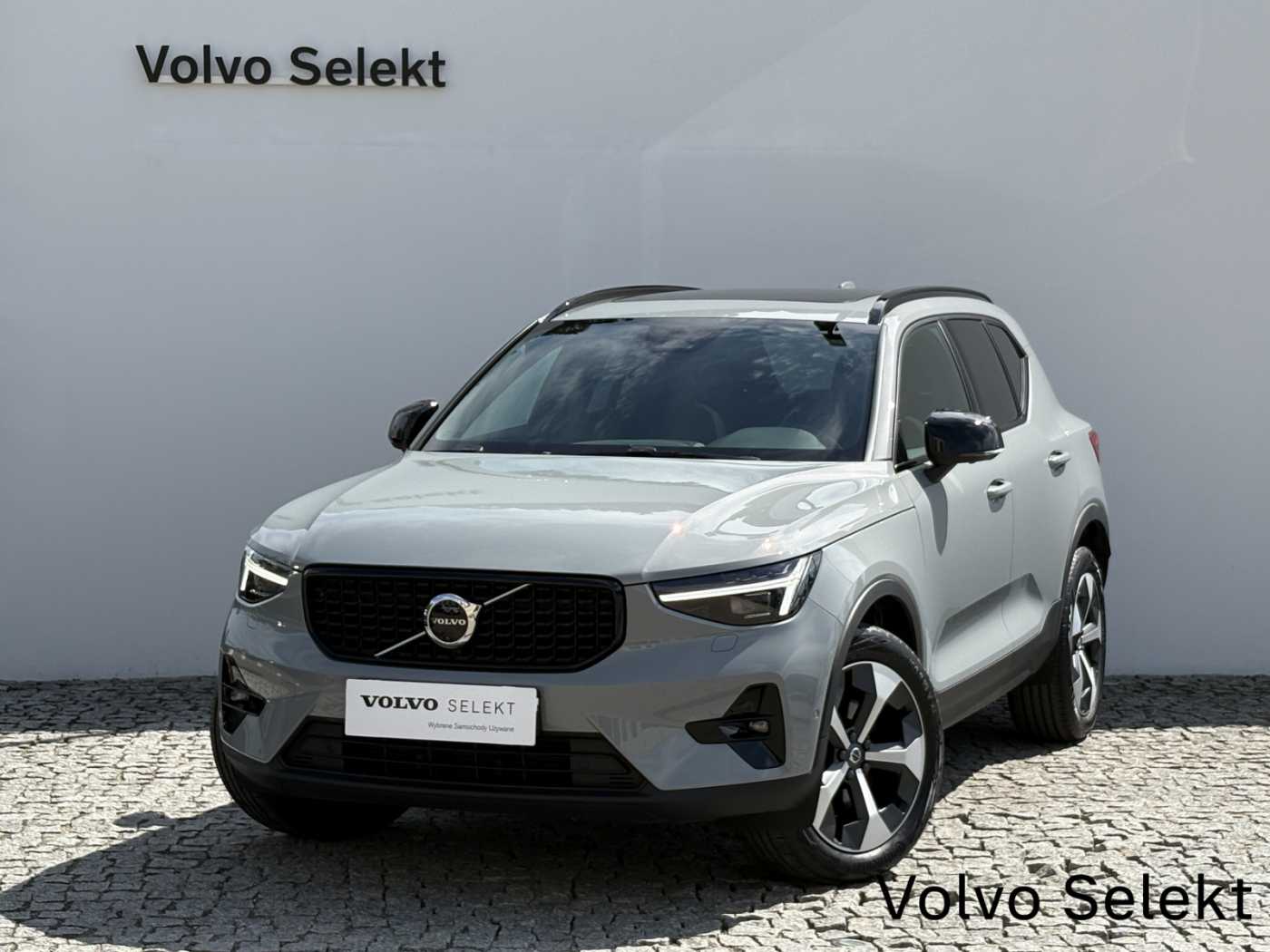 Volvo XC40 2025