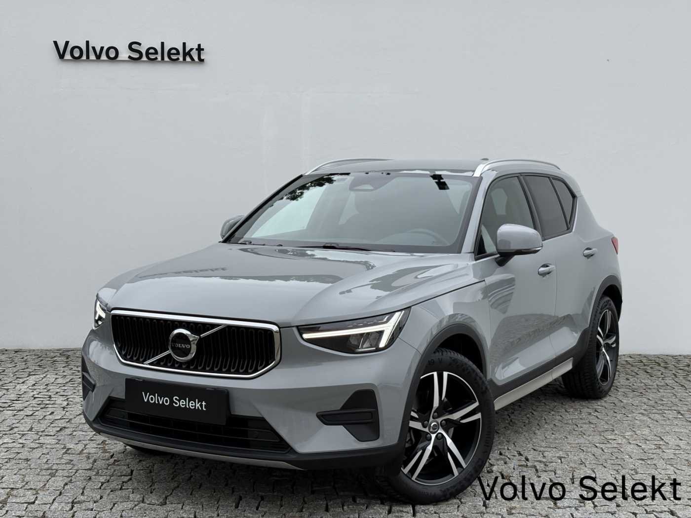 XC40 B4 Core aut