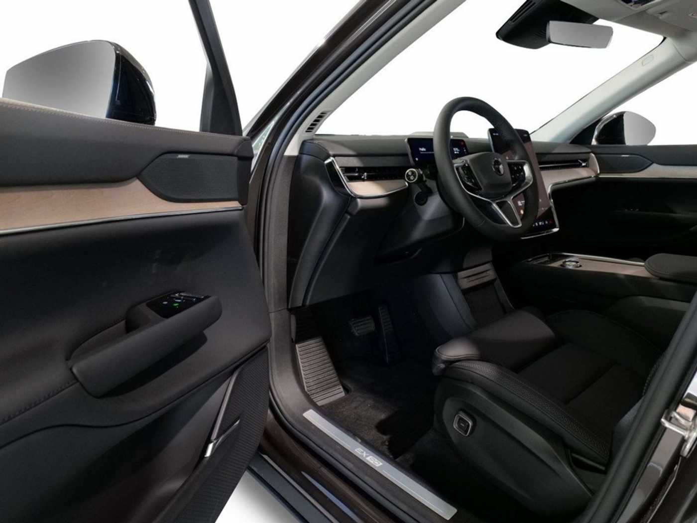 Volvo EX90 – Bild 8