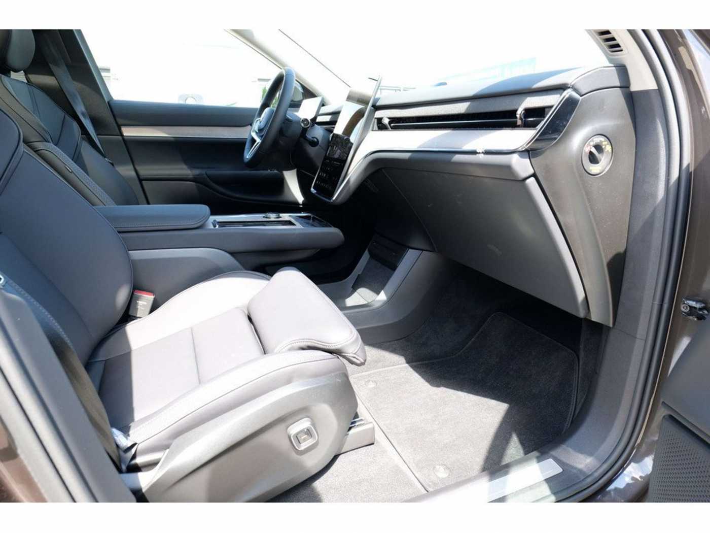 Volvo EX90 – Bild 13