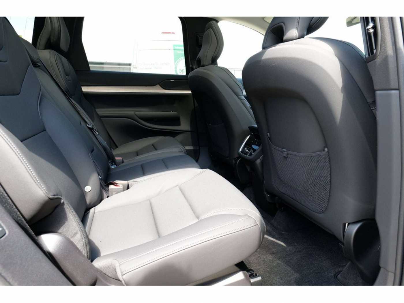 Volvo EX90 – Bild 14
